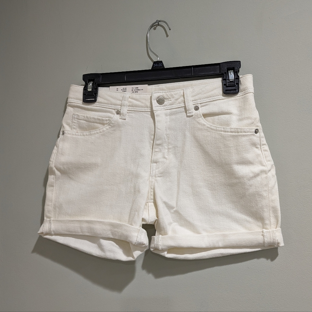 **NWT** Uniqlo kids white denim shorts